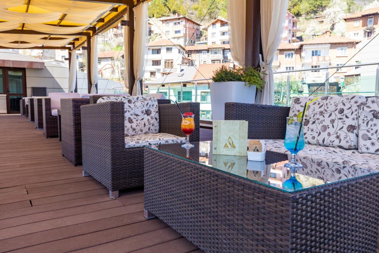 Spa Hotel Persenk Dövlen Dış mekan fotoğraf The Sky Bar
