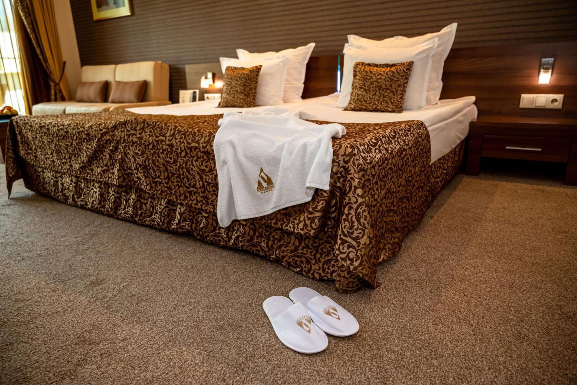 Spa Hotel Persenk Dövlen Dış mekan fotoğraf